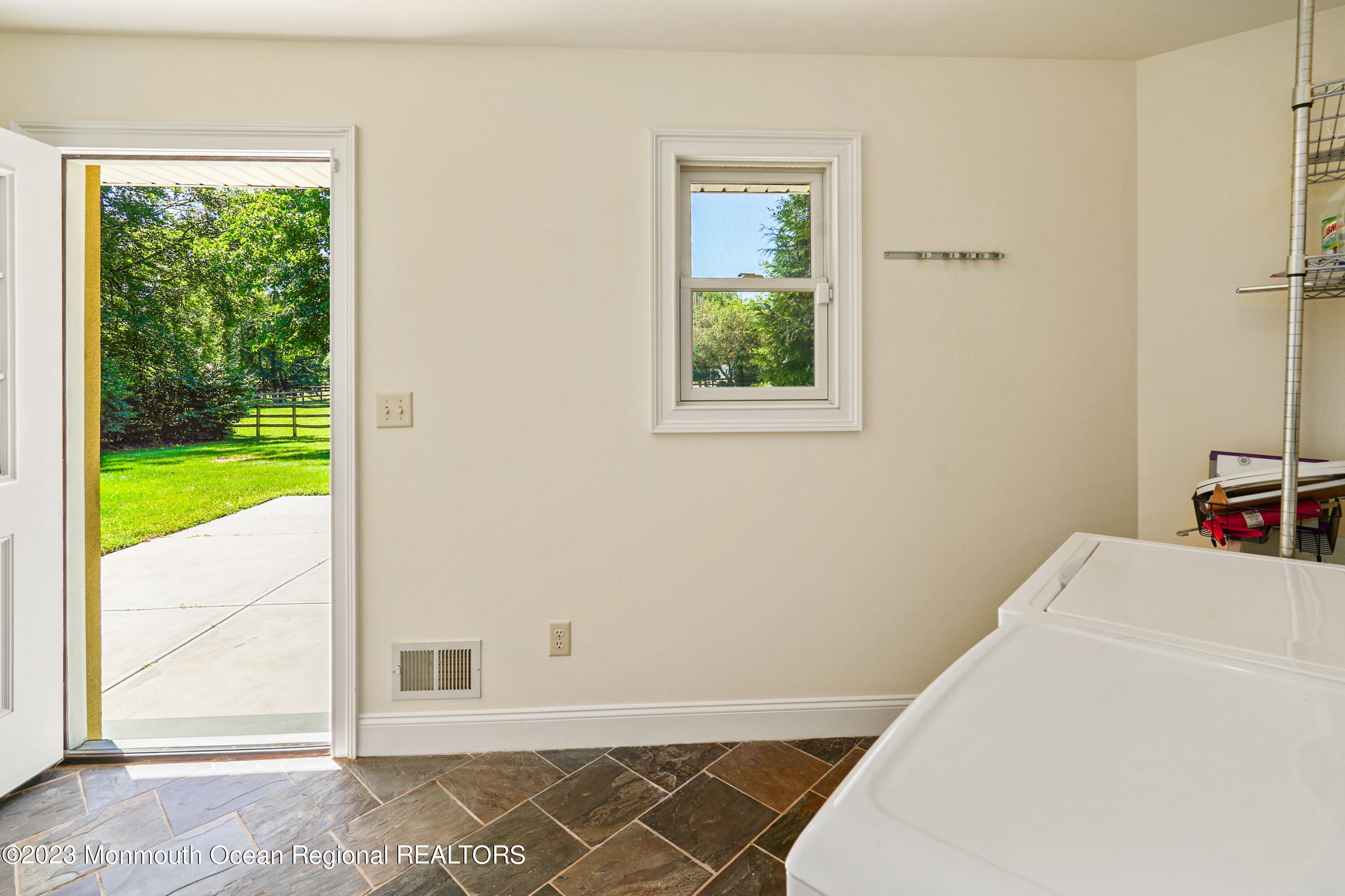 95 Daum Road Manalapan, NJ 07726 - Photo 40 of 48 Mudroom/Laundry