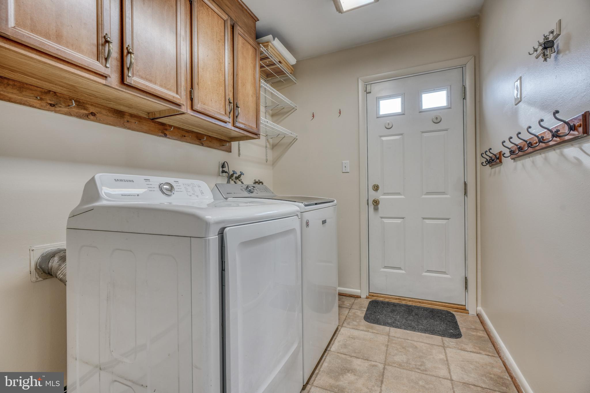 2801 Willoughby Road Baltimore, MD 21234 - Photo 19 of 51 Main Level Laundry Room / Mud Room