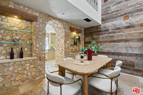 $1,625,000 | 2408 34th Street, Unit 4, Santa Monica, CA 90405
