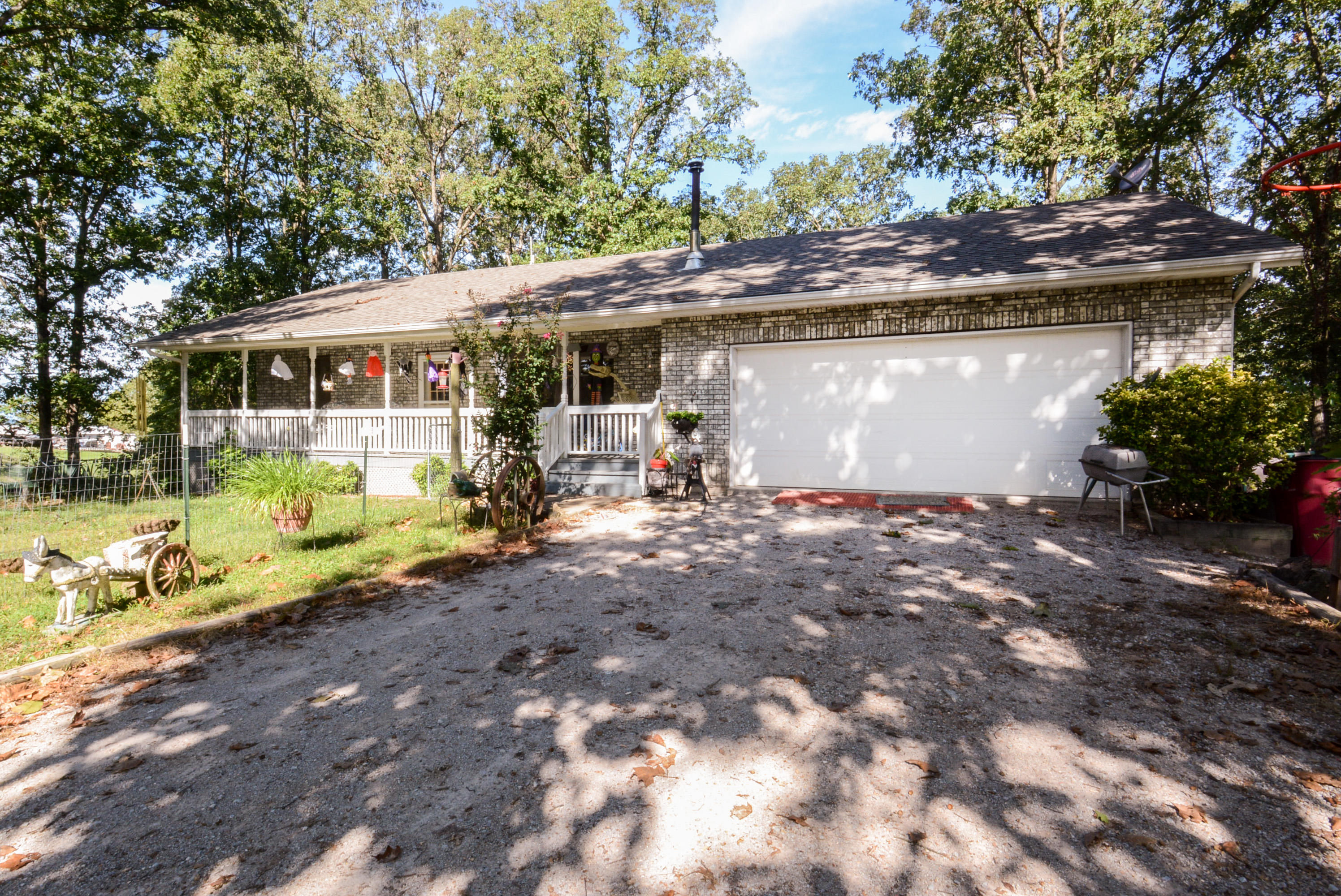 215 Jones Trading Post Road Lampe, MO 65681 - Photo 1 of 1 DSC_9940