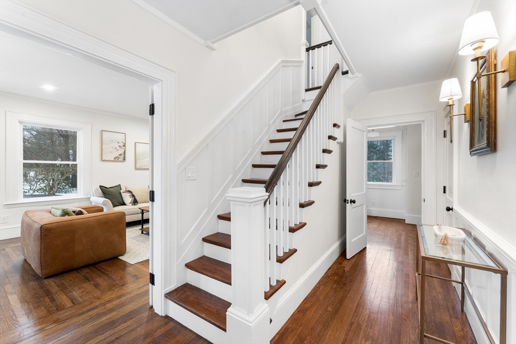 204 Lincoln Street Franklin, MA 02038 - Photo 6 of 31