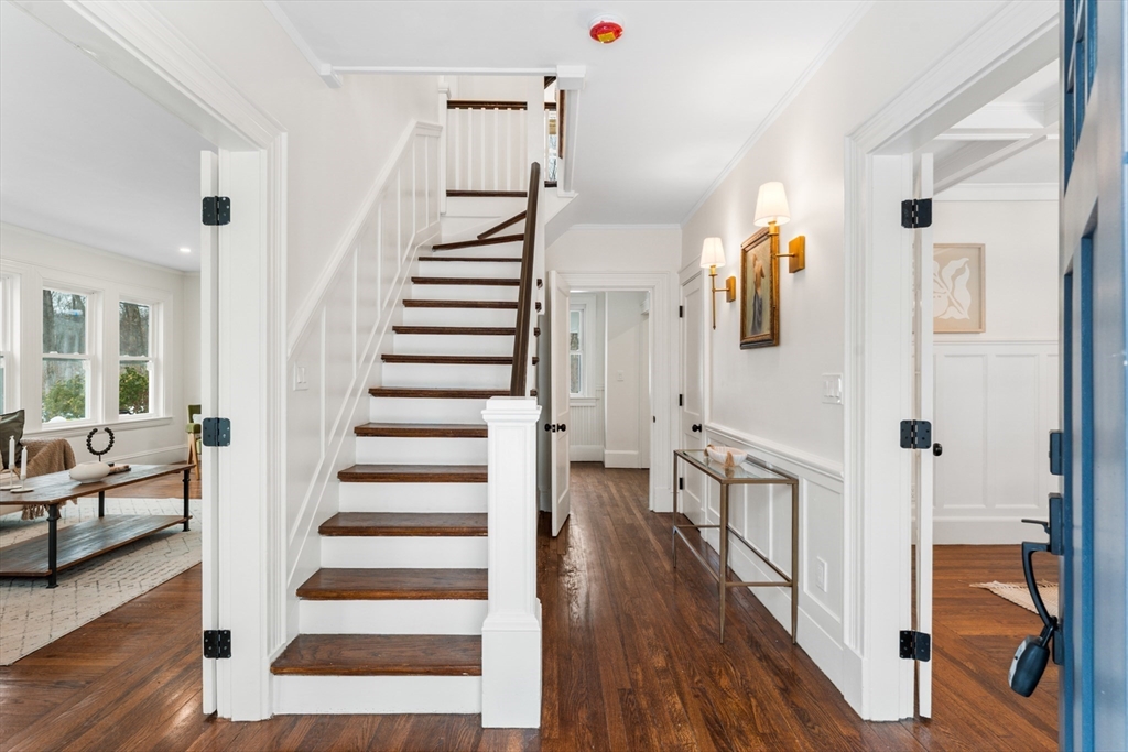 204 Lincoln Street Franklin, MA 02038 - Photo 7 of 31