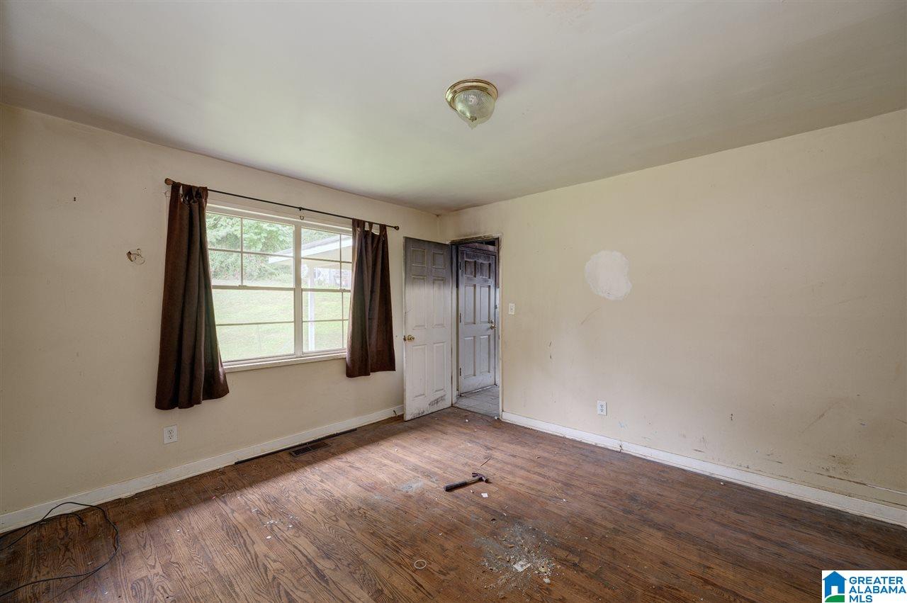 2607 Court R Birmingham, AL 35218 - Photo 9 of 12