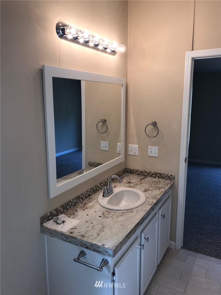 18011 Mi Lane Southwest Rochester, WA 98579 - Photo 12 of 22