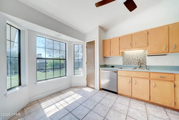 $2,300 | 307 Fan Palm Place, Panama City Beach, FL 32408