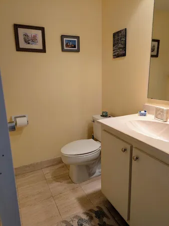 $2,500 | 804 Cypress Boulevard, Unit 208, Pompano Beach, FL 33069