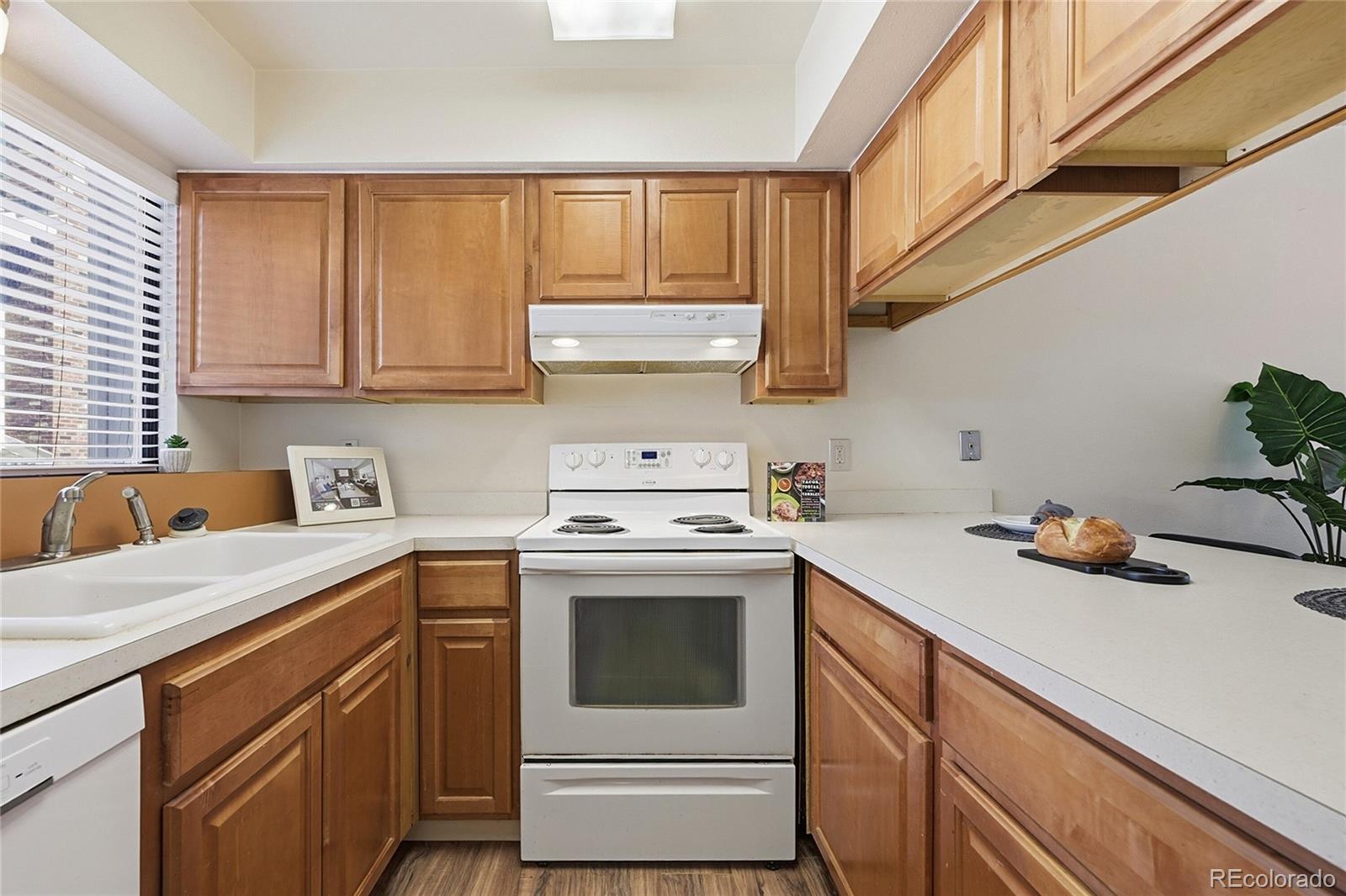 6855 West 84th Way, Unit 32 Arvada, CO 80003 - Photo 5 of 26