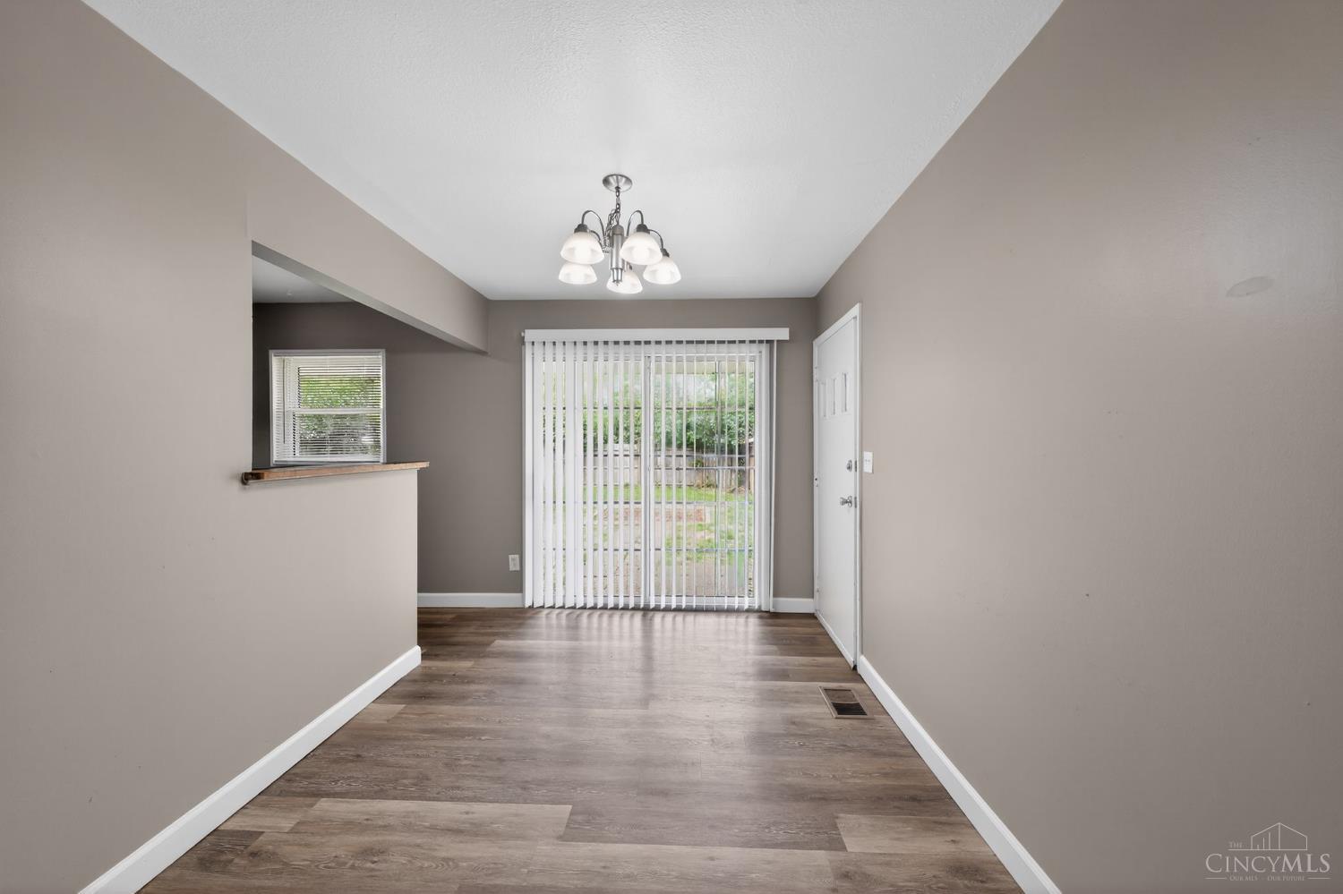 8779 Daly Road Cincinnati, OH 45231 - Photo 19 of 30 Gallery Image 19