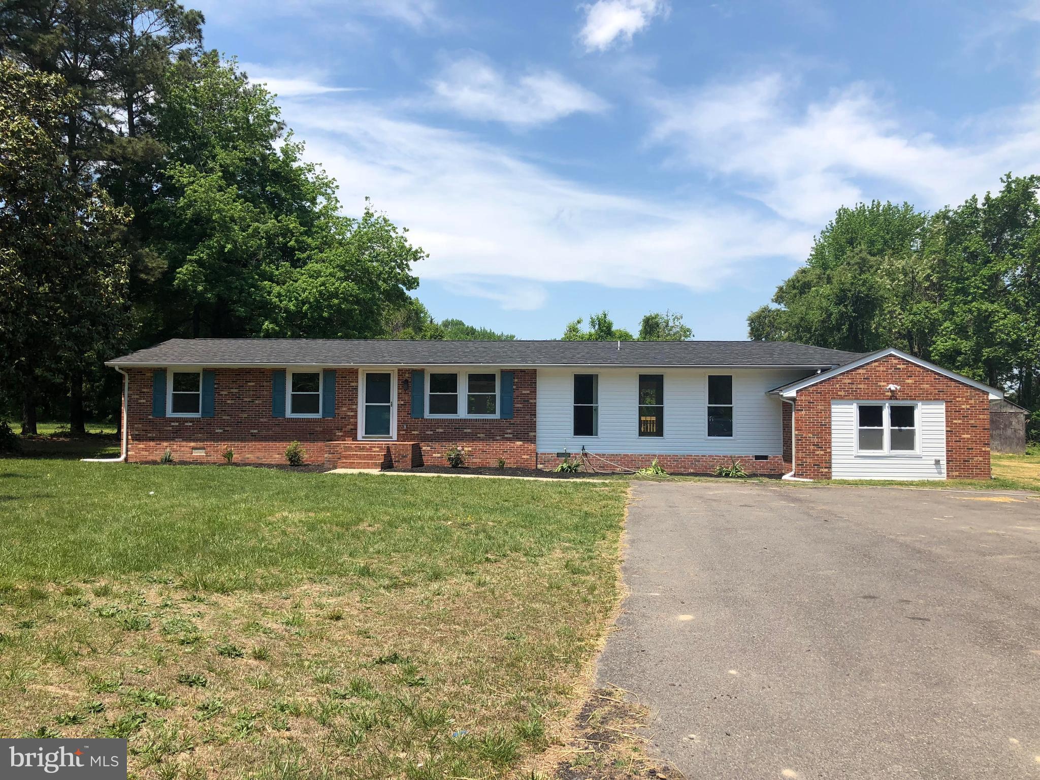 14363 Round Hill Road King George, VA 22485 - Photo 2 of 28 Exterior (Front)