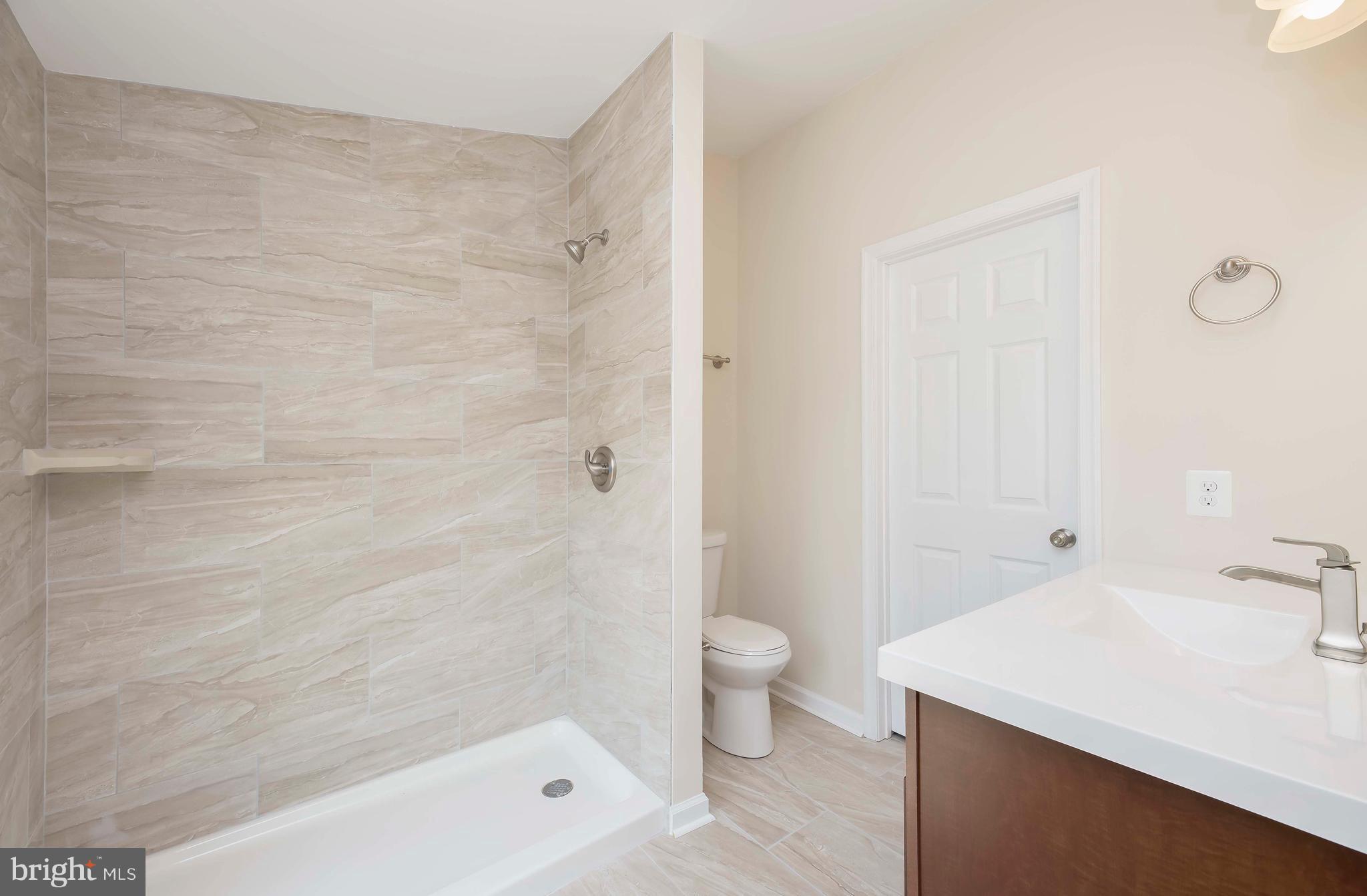14363 Round Hill Road King George, VA 22485 - Photo 14 of 28 Bath (Master)