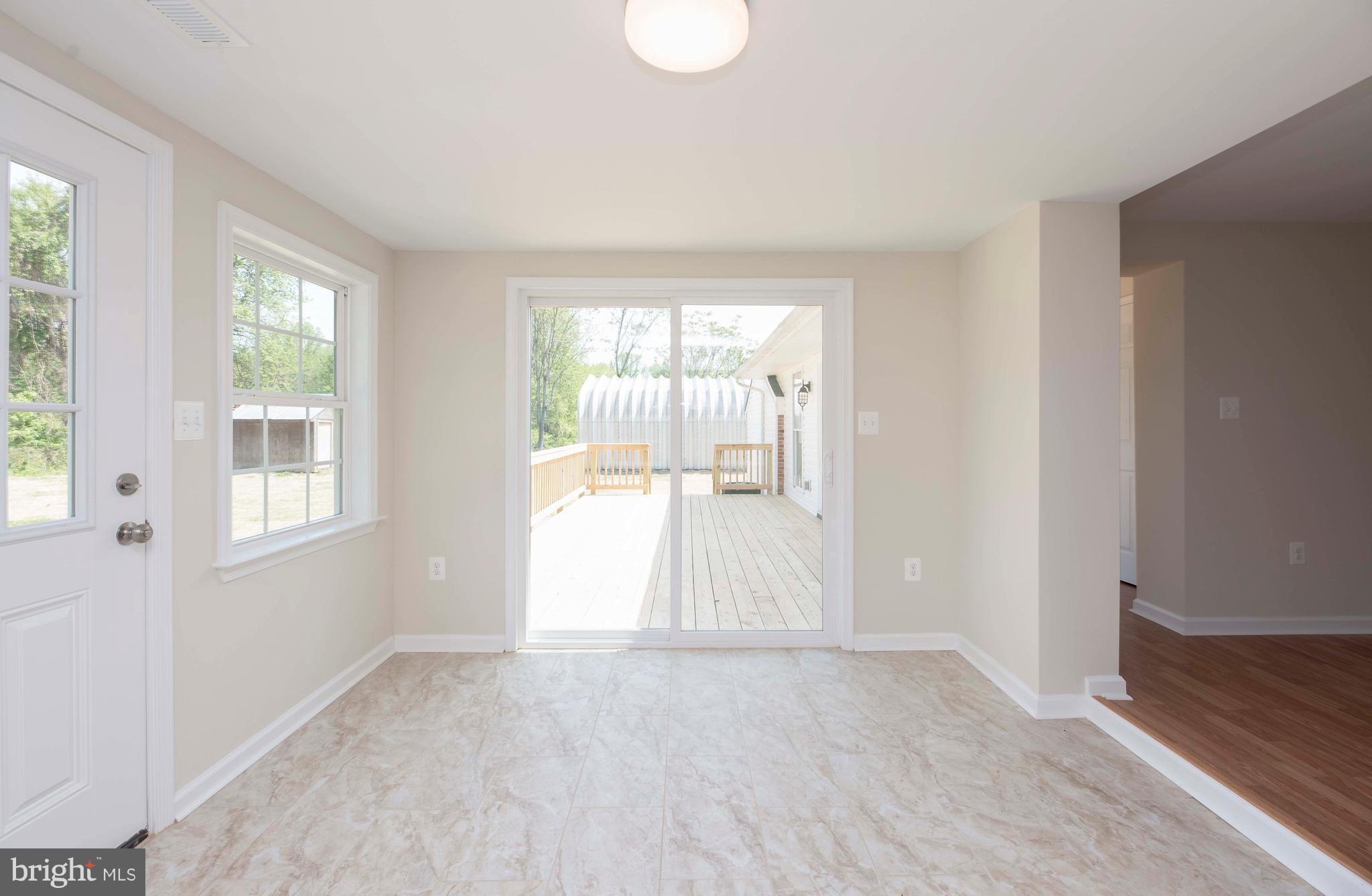 14363 Round Hill Road King George, VA 22485 - Photo 22 of 28 Sunroom