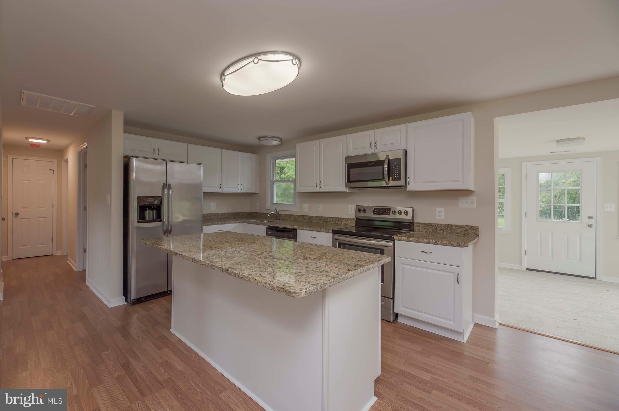 14363 Round Hill Road King George, VA 22485 - Photo 7 of 28 Kitchen