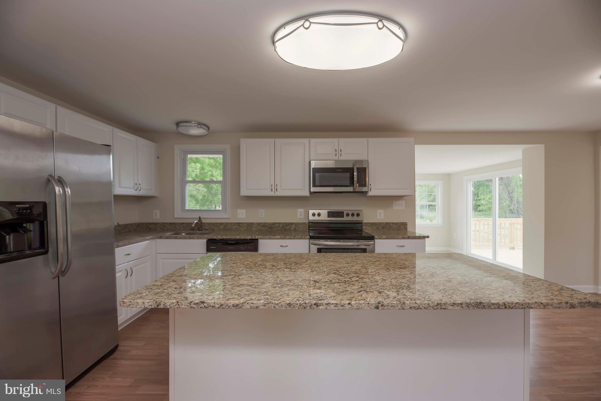 14363 Round Hill Road King George, VA 22485 - Photo 8 of 28 Kitchen