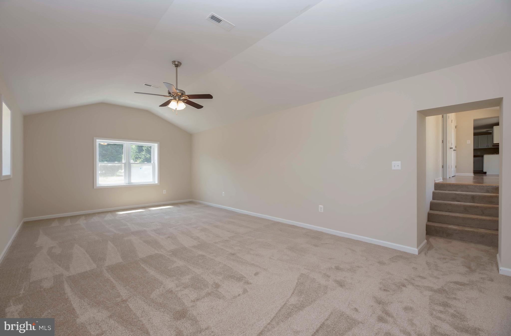 14363 Round Hill Road King George, VA 22485 - Photo 10 of 28 Family Room