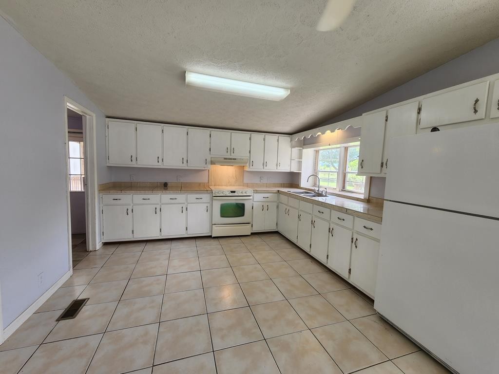 777 Walnut Grove Road Sparta, TN 38583 - Photo 11 of 45 Gallery Image 11