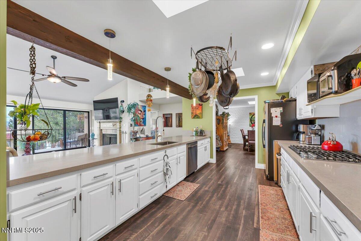3415 Skyline Boulevard Reno, NV 89509 - Photo 19 of 49 a kitchen with lots of counter top space