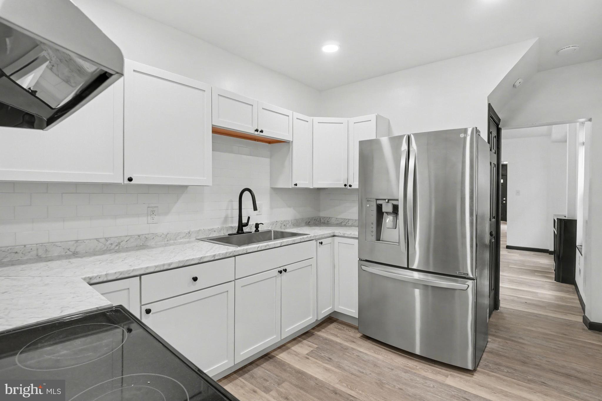 720 North 13th Street Reading, PA 19604 - Photo 7 of 32