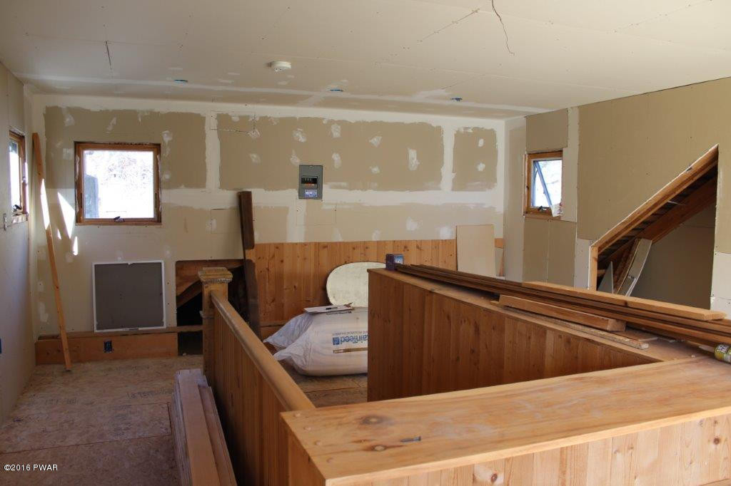 355 South Sterling Road South Sterling, PA 18460 - Photo 29 of 31