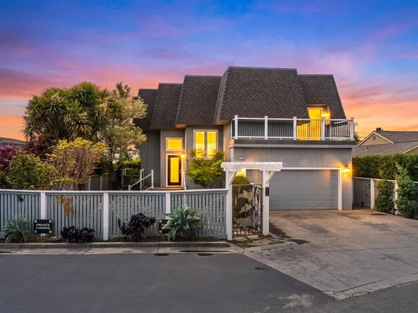 $1,725,000 | 523 Middlefield Drive, Aptos, CA 95003
