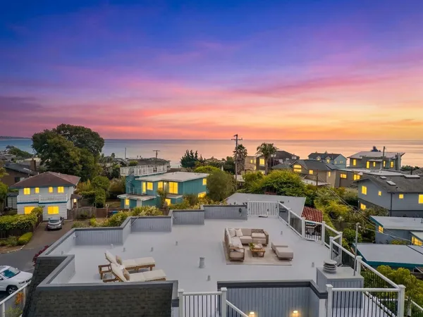 $1,725,000 | 523 Middlefield Drive, Aptos, CA 95003