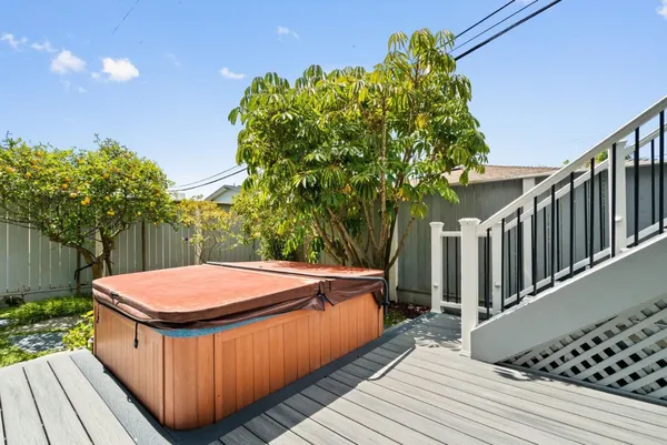 $1,725,000 | 523 Middlefield Drive, Aptos, CA 95003