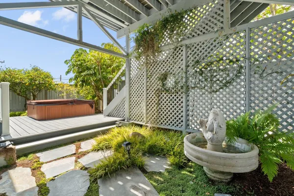 $1,725,000 | 523 Middlefield Drive, Aptos, CA 95003