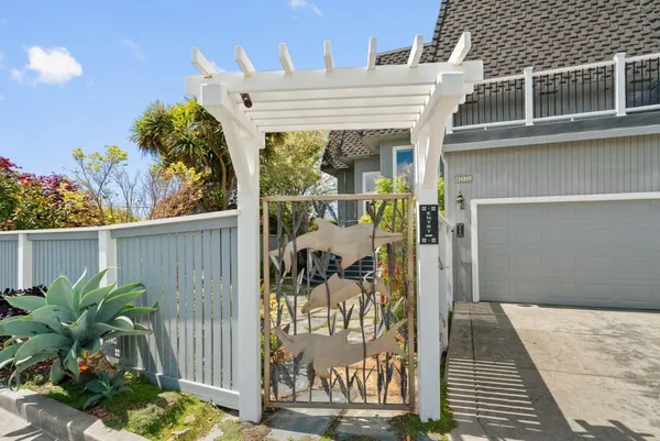 $1,725,000 | 523 Middlefield Drive, Aptos, CA 95003