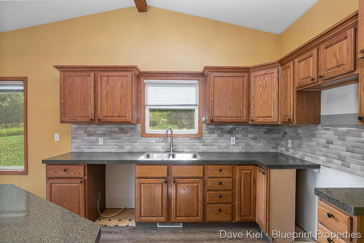 7200 Robertson Road Middleville, MI 49333 - Photo 12 of 47 IMG_1012