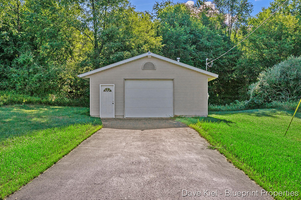7200 Robertson Road Middleville, MI 49333 - Photo 28 of 47 IMG_1028