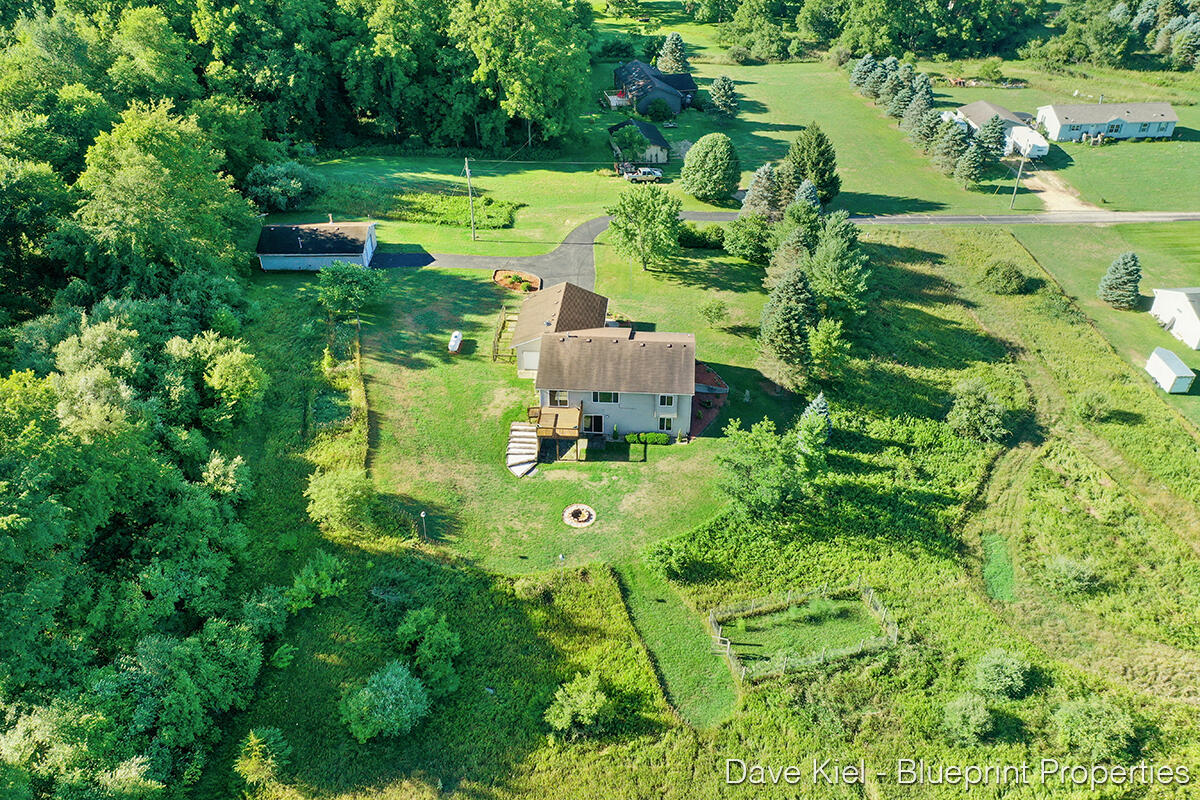 7200 Robertson Road Middleville, MI 49333 - Photo 38 of 47 IMG_1038