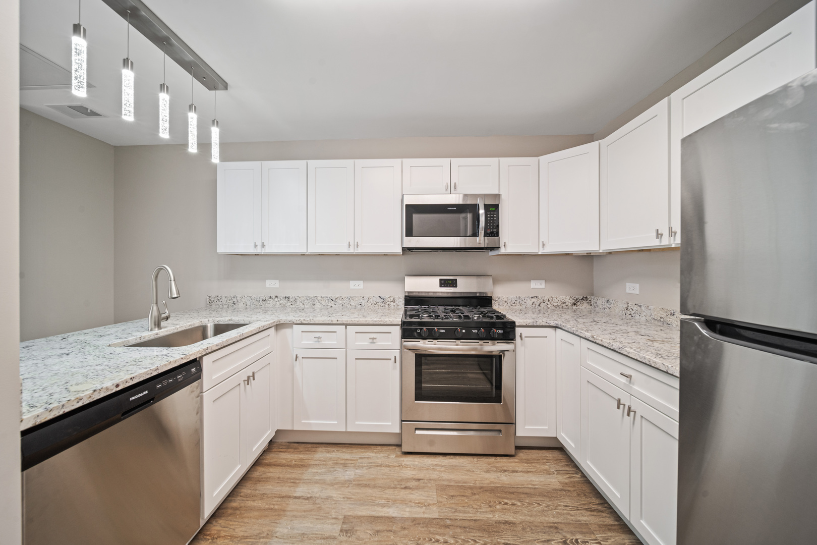 5 South Virginia Road, Unit 8 Crystal Lake, IL 60014 - Photo 5 of 13