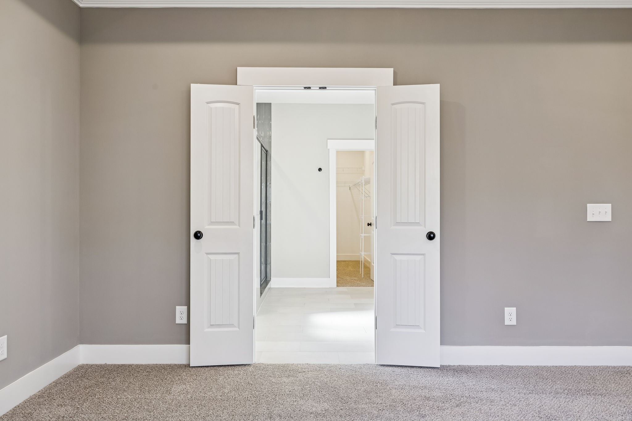 1183 Hangar Road Springfield, TN 37172 - Photo 30 of 69 a view of a hallway with closet area