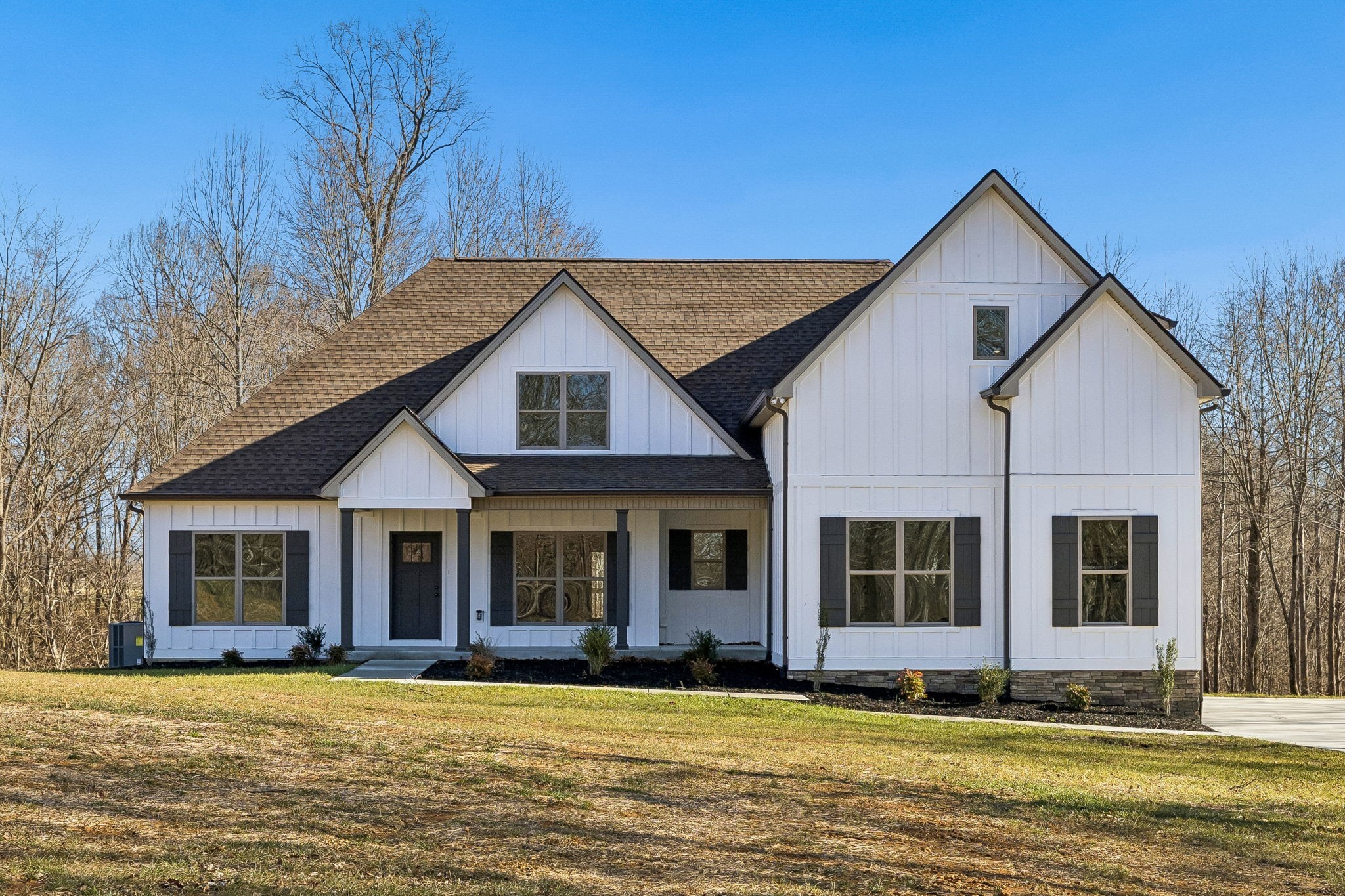 1183 Hangar Road Springfield, TN 37172 - Photo 3 of 69 a front view of a house with a yard
