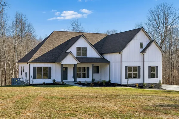 $899,000 | 1183 Hangar Road, Springfield, TN 37172