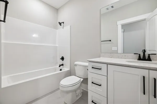 $899,000 | 1183 Hangar Road, Springfield, TN 37172