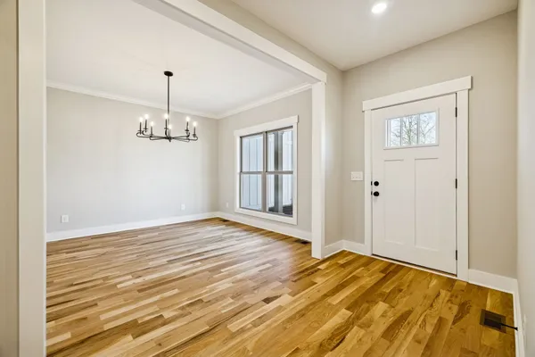 $899,000 | 1183 Hangar Road, Springfield, TN 37172