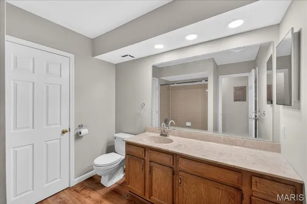 $145,000 | 2306 Canyonlands Drive, Unit D, Maryland Heights, MO 63043