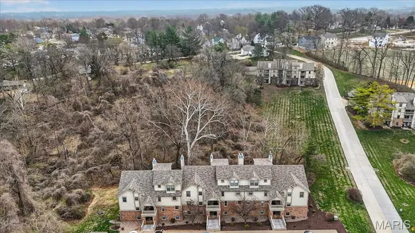 $145,000 | 2306 Canyonlands Drive, Unit D, Maryland Heights, MO 63043