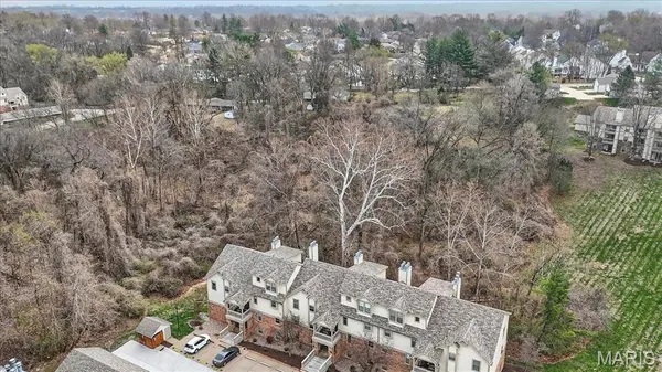 $145,000 | 2306 Canyonlands Drive, Unit D, Maryland Heights, MO 63043
