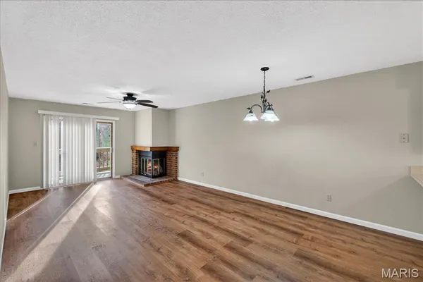 $145,000 | 2306 Canyonlands Drive, Unit D, Maryland Heights, MO 63043