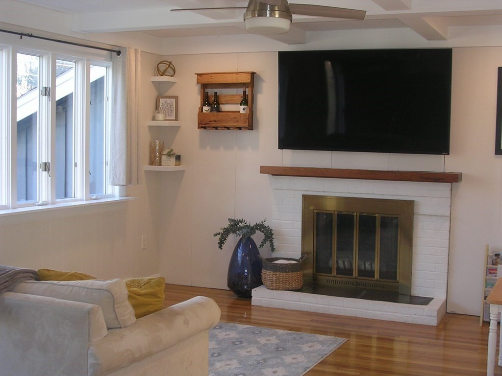 3 Muriel Road Groveland, MA 01834 - Photo 3 of 34 Gallery Image 3