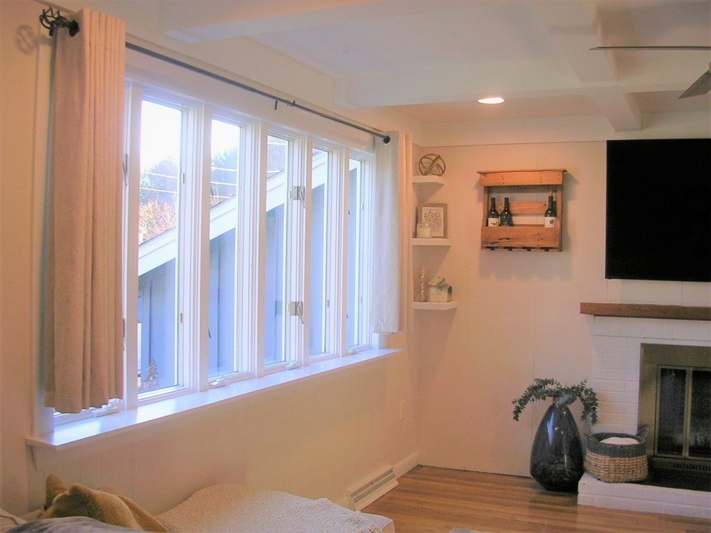 3 Muriel Road Groveland, MA 01834 - Photo 4 of 34 Gallery Image 4
