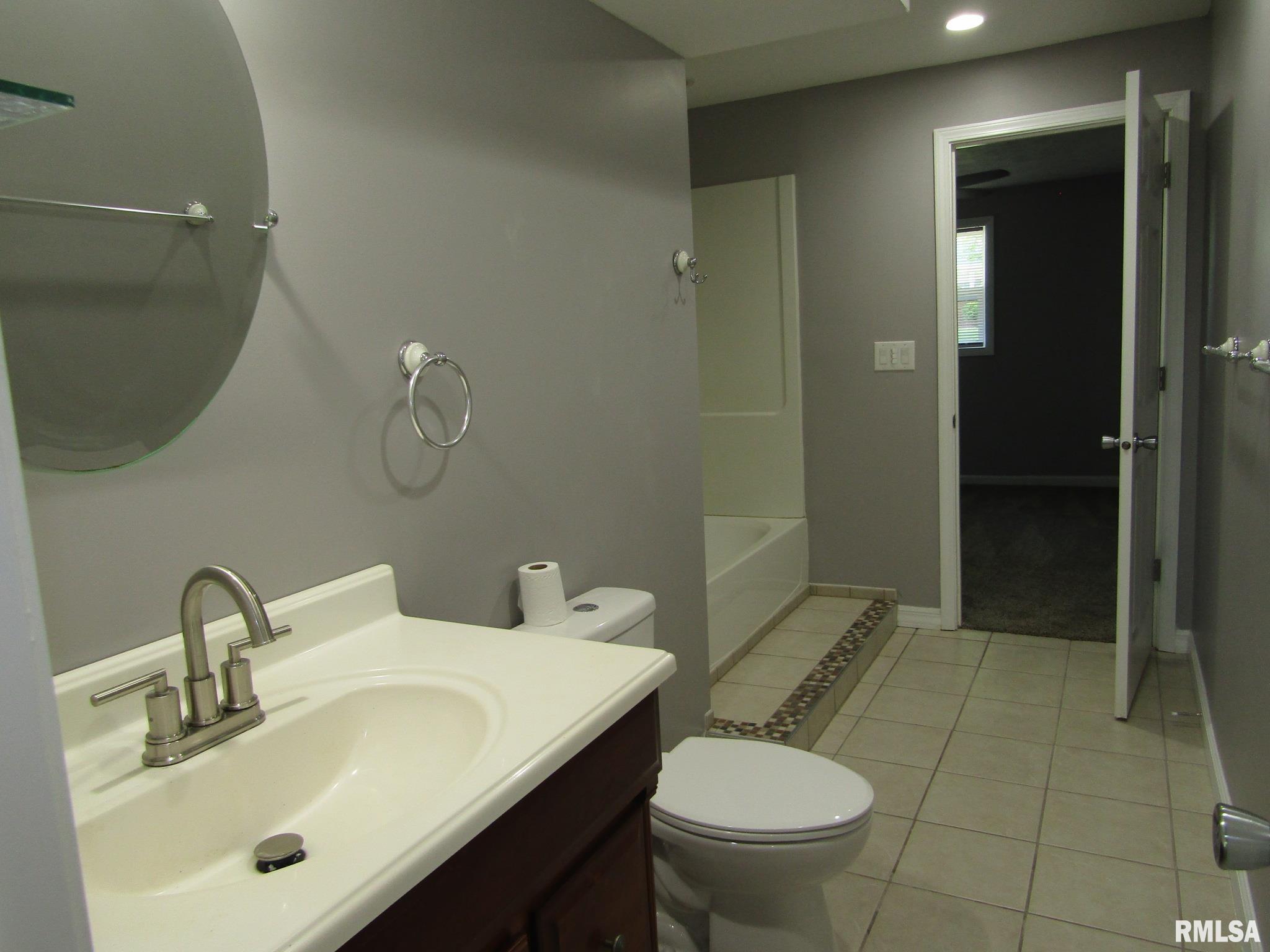 111 Collier Drive Springfield, IL 62704 - Photo 21 of 31