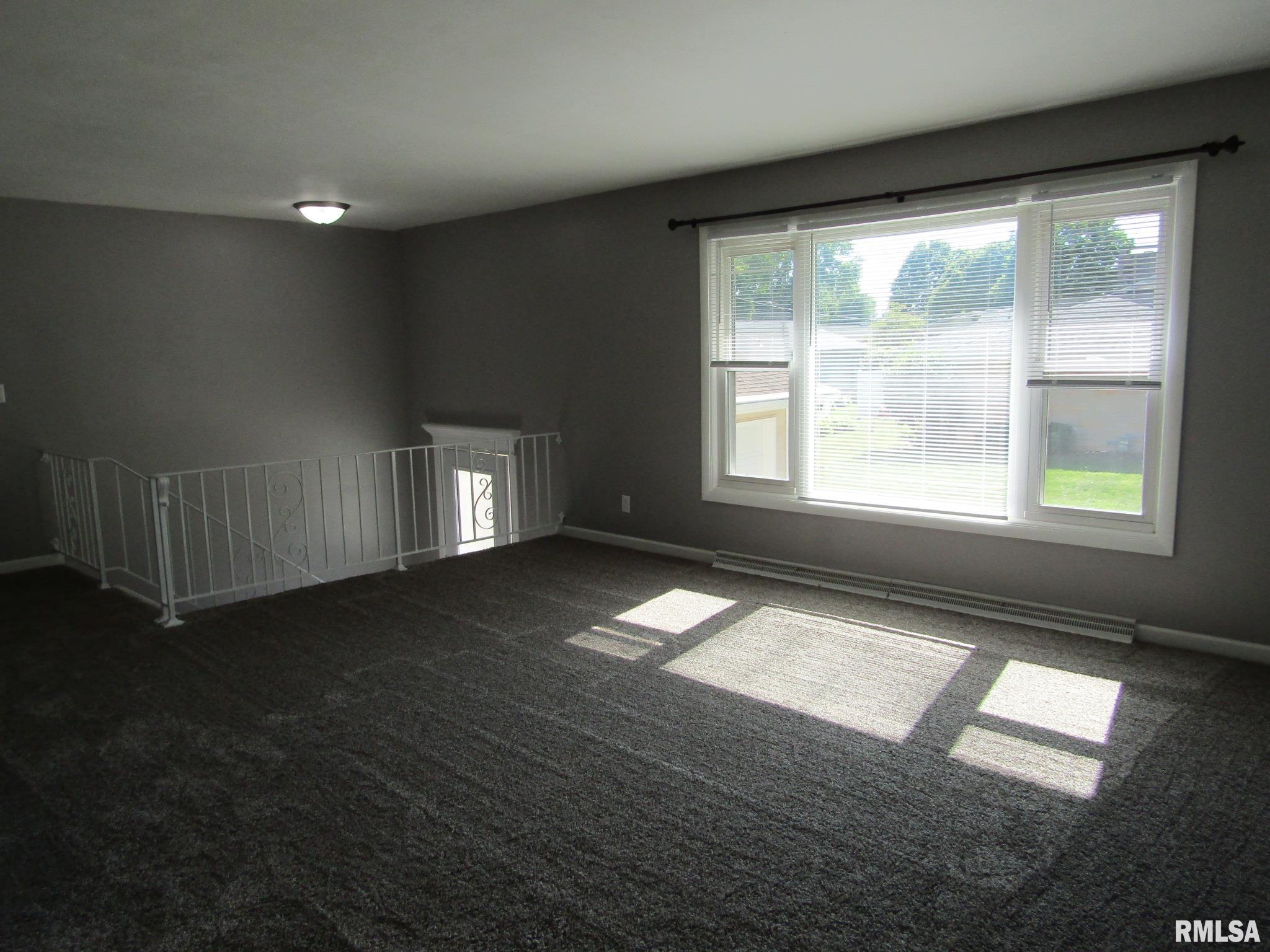 111 Collier Drive Springfield, IL 62704 - Photo 5 of 31