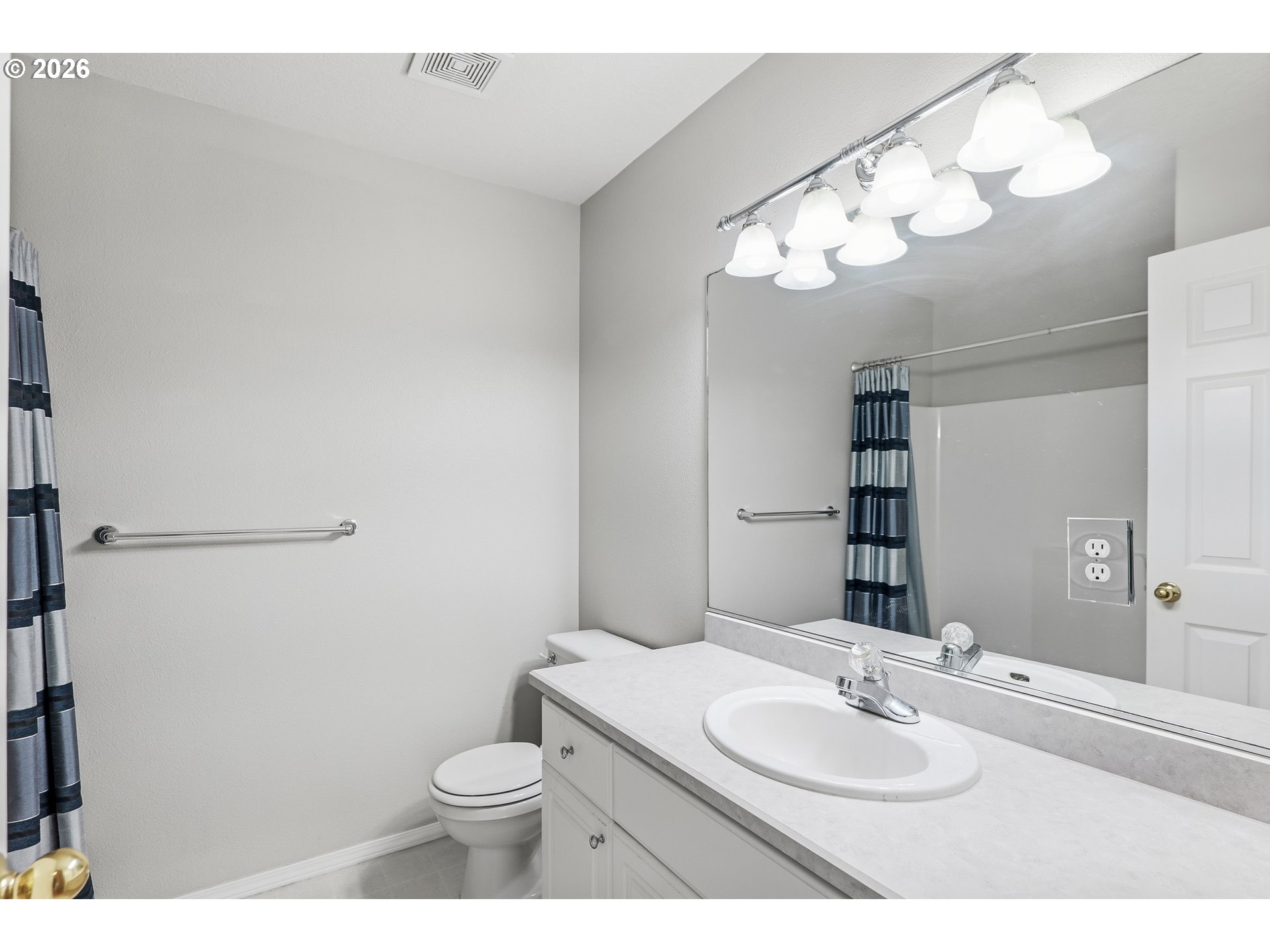 22030 Southwest Grahams Ferry Road, Unit D Tualatin, OR 97062 - Photo 16 of 21