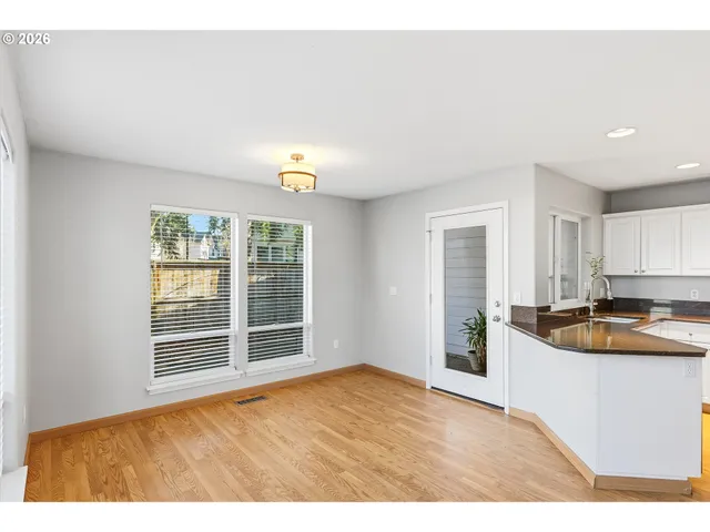 $425,000 | 22030 Southwest Grahams Ferry Road, Unit D, Tualatin, OR 97062