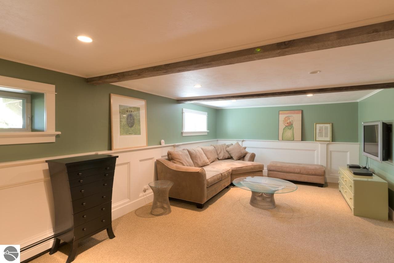 3263 Eimen Road Traverse City, MI 49686 - Photo 30 of 34 1775520-29.JPG