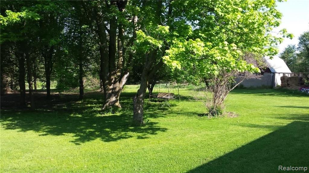 8984 Beard Road Avoca, MI 48006 - Photo 13 of 18