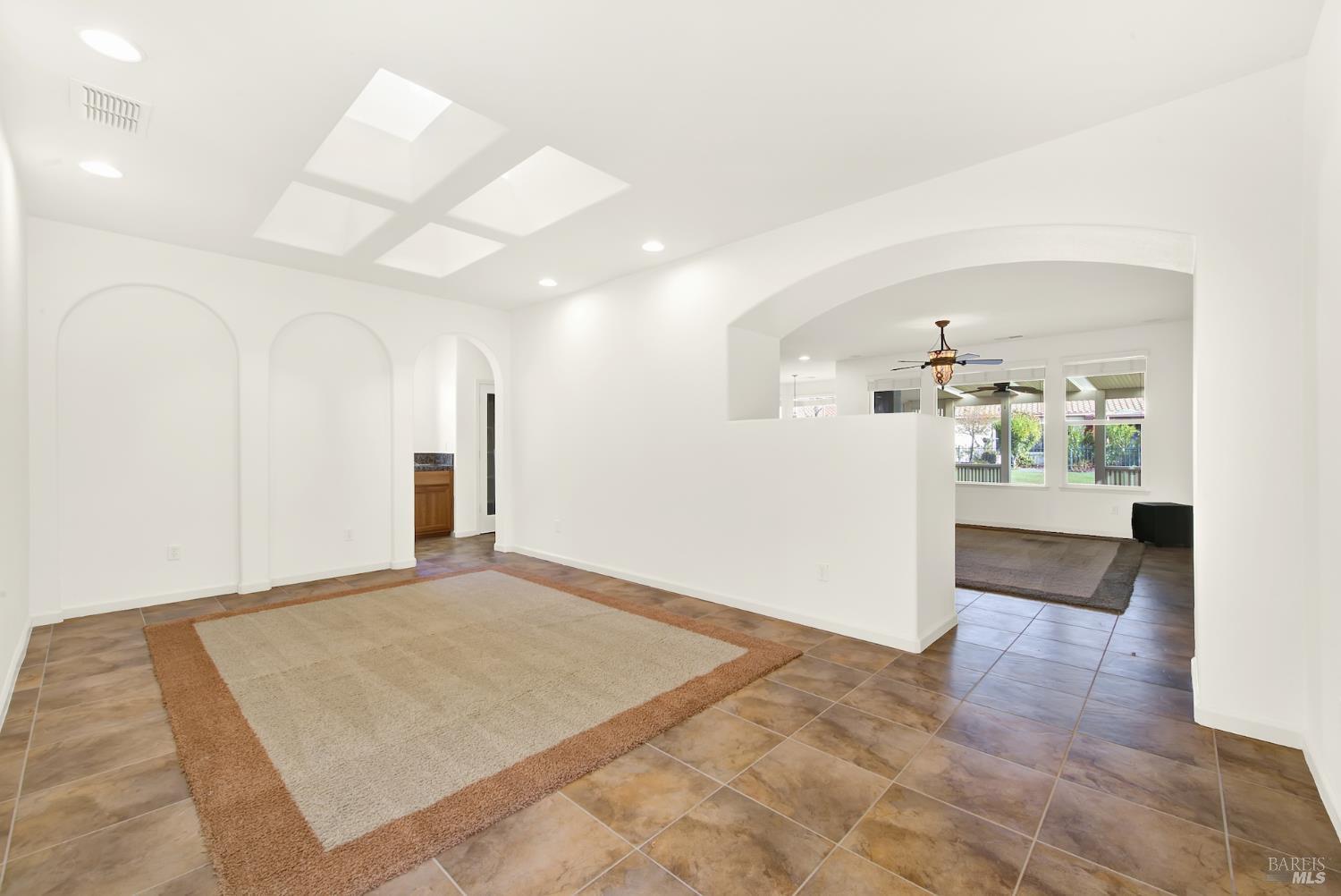 255 Rivercliff Drive Rio Vista, CA 94571 - Photo 9 of 60