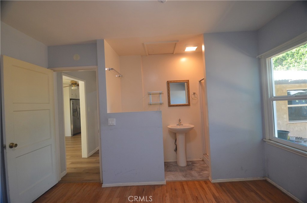 7024 Balcom Avenue Reseda, CA 91335 - Photo 17 of 54 Gallery Image 17